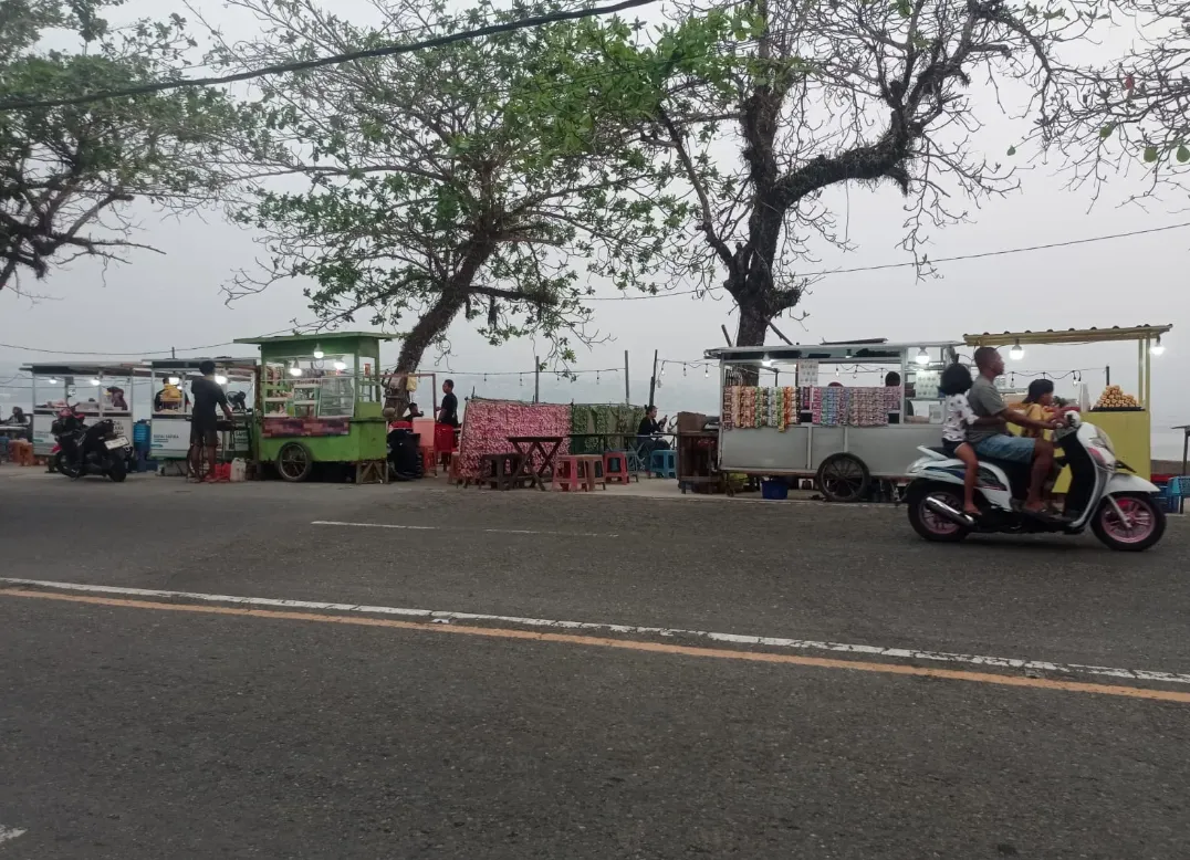 kabut asap Ambon