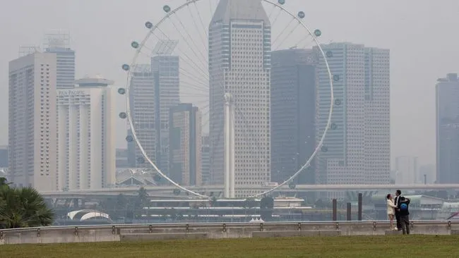 Singapura Tegur 7 Korporasi