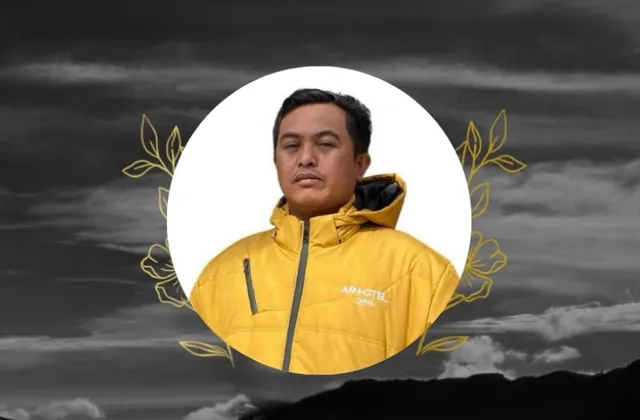 Suraji, Relawan Pemadam Karhutla Bromo