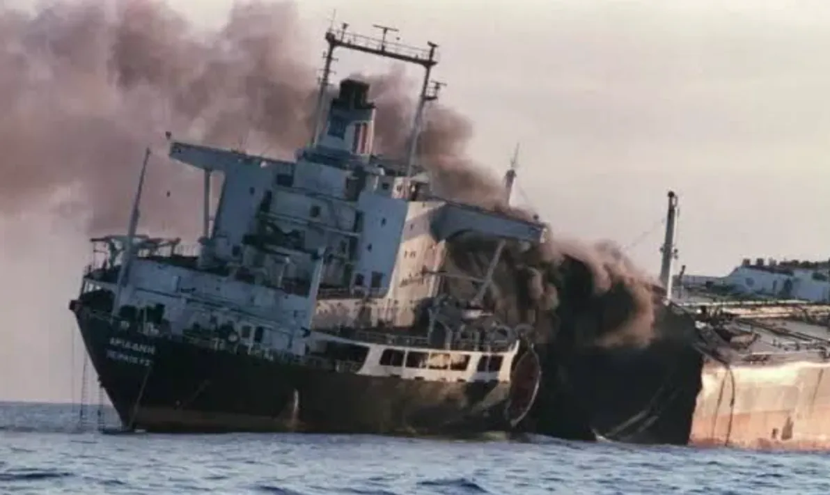 tanker keempat terbakar di Selat Hormuz