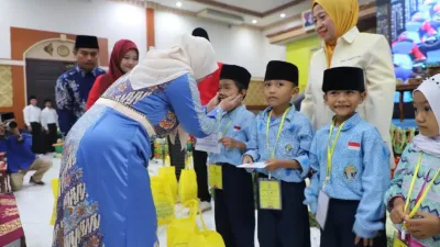 Sentuhan Kasih Ramadan: Shiddiqiyyah Alirkan Rp3 Miliar untuk Kebahagiaan Yatim