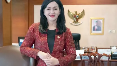 Harapan Baru di Pucuk OJK: Friderica Widyasari Dewi Ukir Sejarah