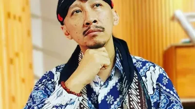Video Abu Janda Memaki di Talkshow Viral, Moderator Hentikan Diskusi