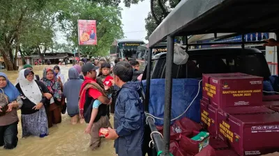 Pendampingan Ketat Kemensos Awasi Penyaluran Bantuan Bencana Sumatera