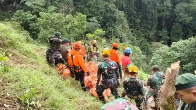 Basarnas Kerahkan Tim Cari Helikopter PK-CFX Hilang Kontak di Kalbar
