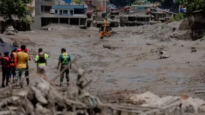 Dampak Banjir Bandang Nepal Terjang Himalaya Hancurkan Pemukiman