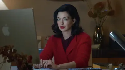 Adegan Hot Ones Verity: Hathaway Cuma Makan 3 Sayap Asli