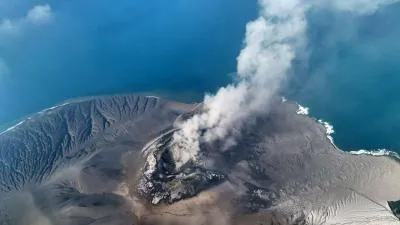 Erupsi Gunung Anak Krakatau Dini Hari, Warga Diminta Menjauh