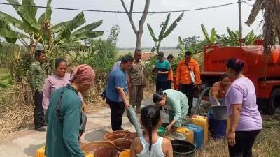 Kekeringan Kabupaten Bekasi: Warga Berjuang Cari Air Bersih