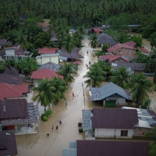 Di Tengah Banjir Sumatera, Ribuan Warga Berjuang Bertahan: Cerita Tempat yang Belum Terjangkau