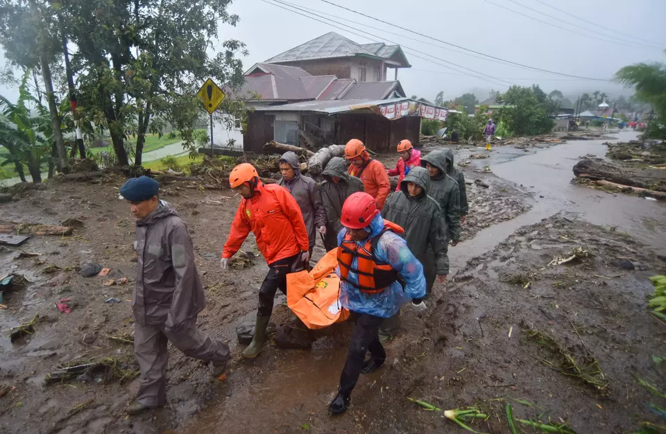 evakuasi korban banjir sumatera