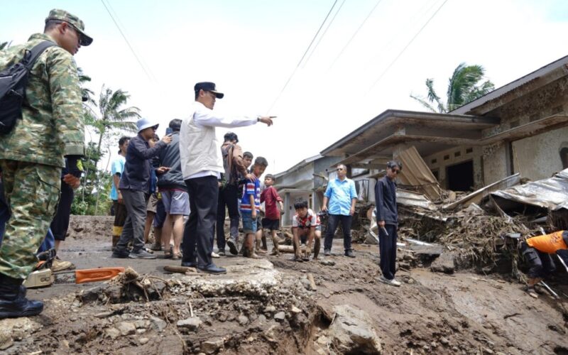 Bupati Fahmi Pantau Banjir Purbalingga