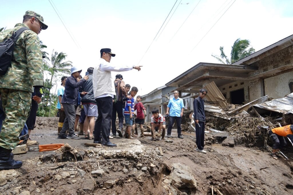 Bupati Fahmi Pantau Banjir Purbalingga