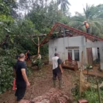 sinar jiwa - rumah rusak Ciamis