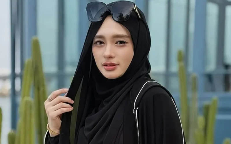 Inara Rusli diperiksa Polisi