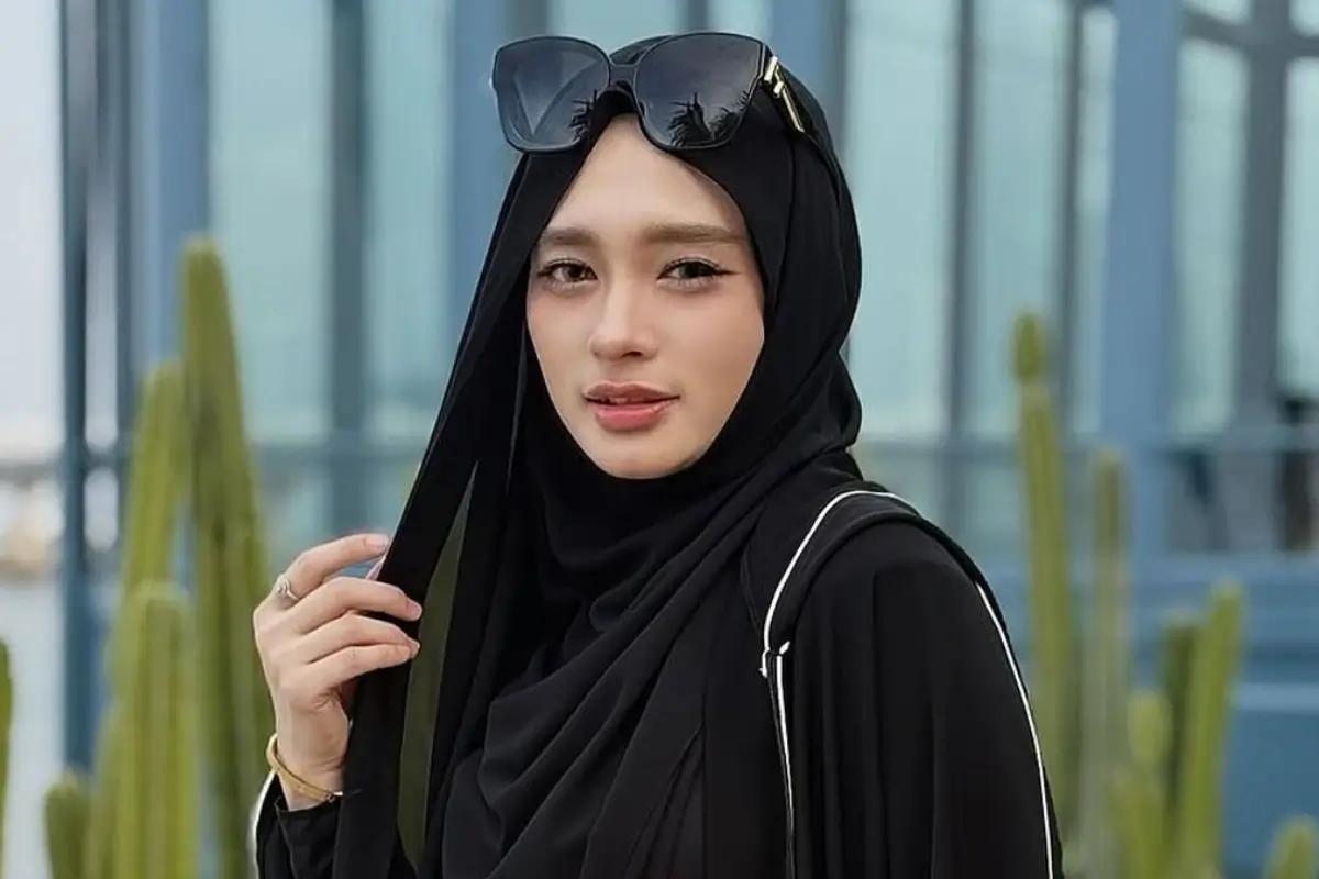 Inara Rusli diperiksa Polisi