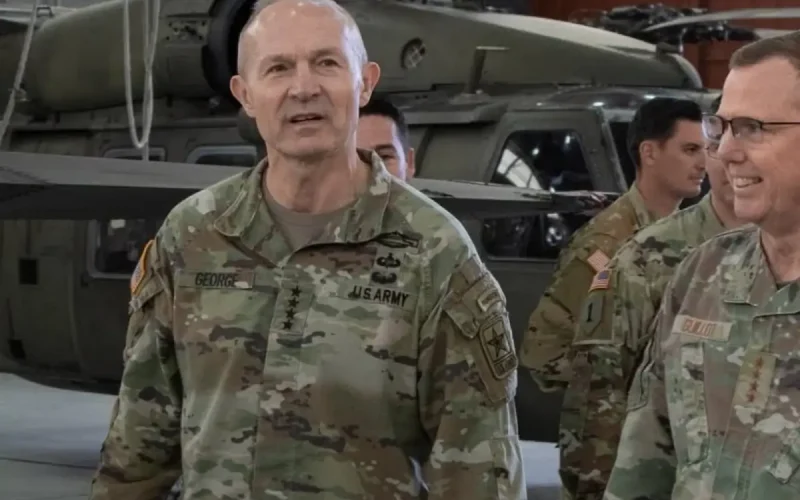 Email Randy George Usai Dipecat Soroti Kebutuhan Pemimpin Kuat