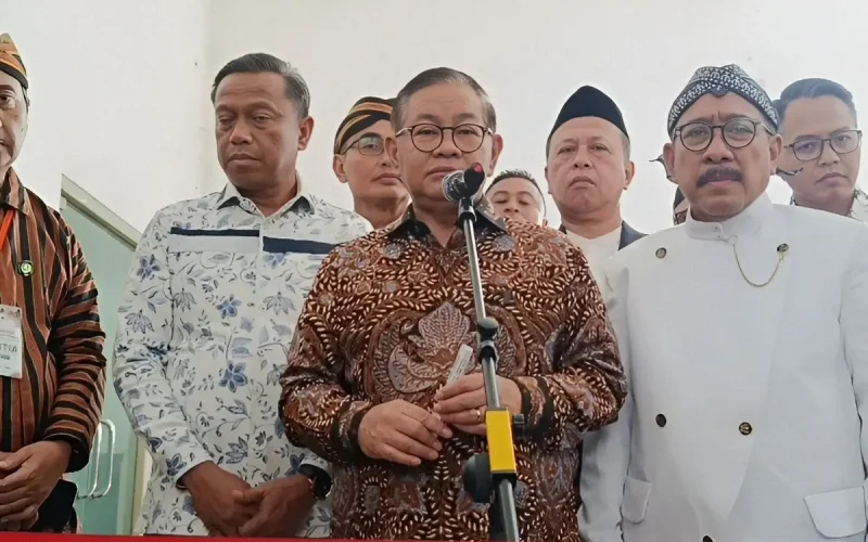 Pramono Anung Ikan Sapu sapu