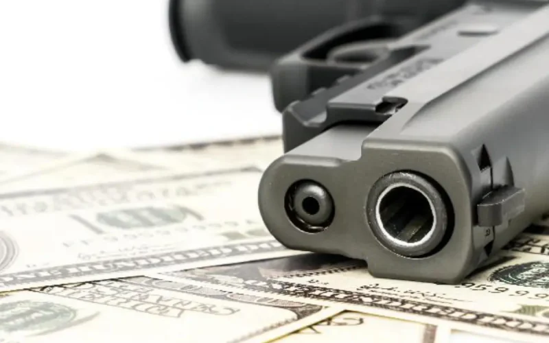 dua tersangka perakitan senjata api