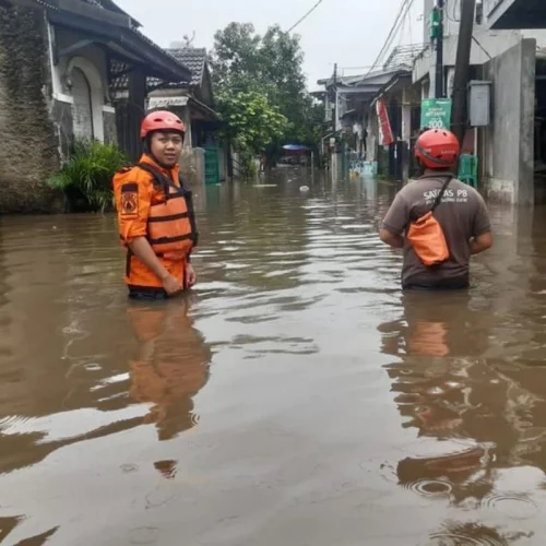 Banjir Tangerang Selatan Rendam 16 Titik, Air Mulai Surut