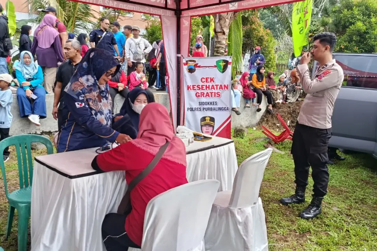 Layanan kesehatan gratis may day polres purbalingga