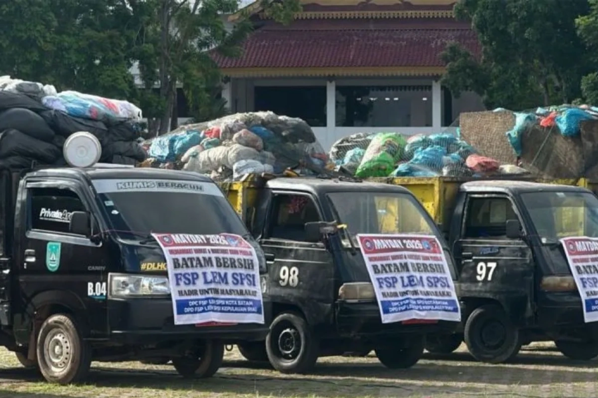 Buruh Kota Batam Peringati May Day dengan Aksi Bersih Lingkungan 1 buruh kota batam