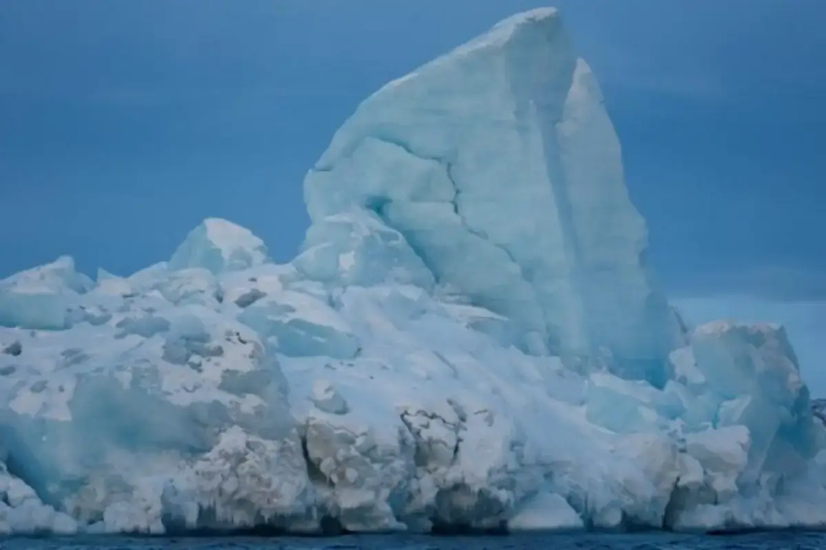 Gunung Es Greenland