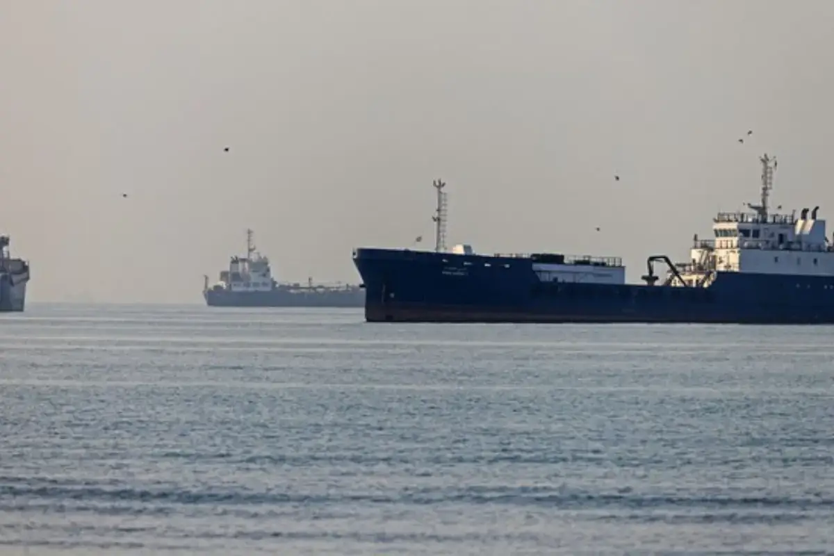 Iran sebut Selat Hormuz garis merah