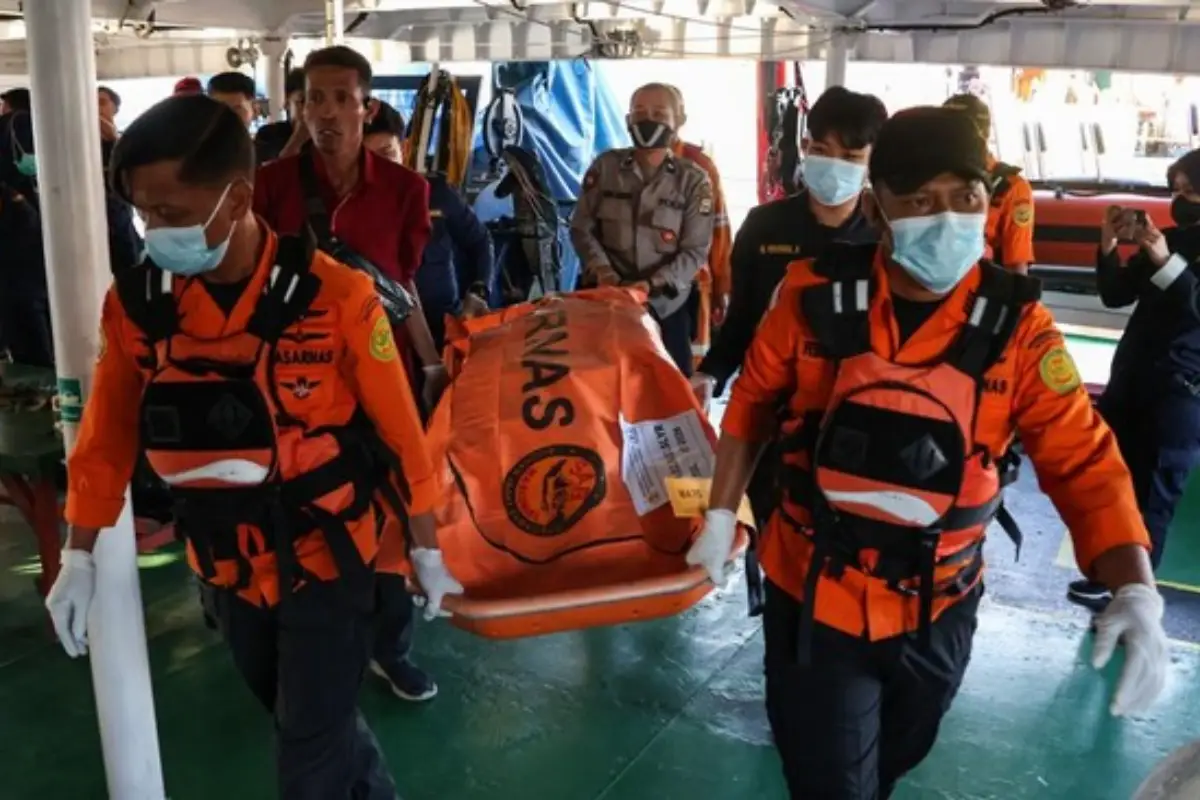 Identifikasi Korban KM Nurul Salsa Gunakan Sidik Jari dan DNA, Dua Jasad Ditemukan Tim SAR 1 identifikasi korban KM Nurul Salsa