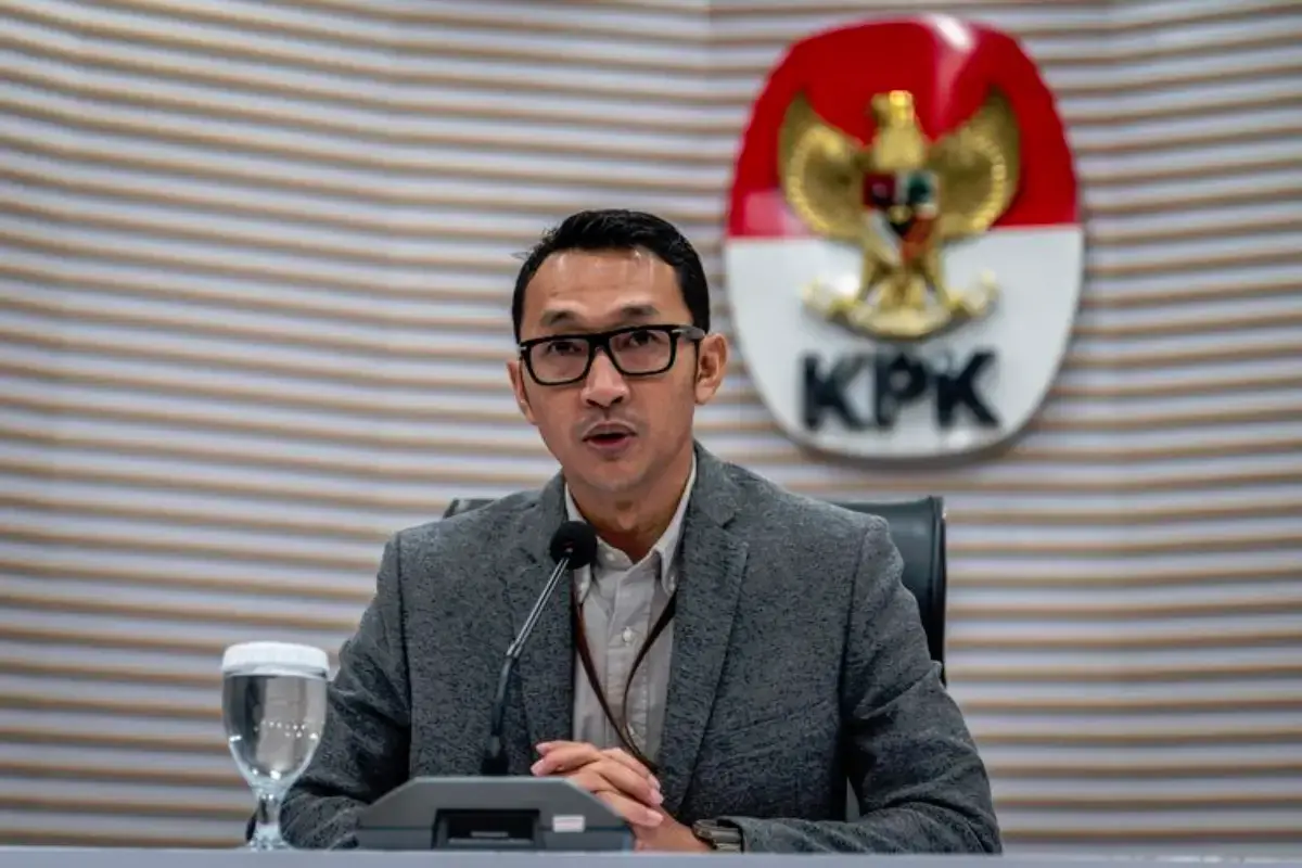 KPK periksa 10 saksi kasus pajak