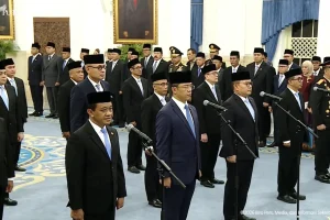 Reshuffle Kabinet Prabowo: 17 Pejabat Diganti, Menlu Baru